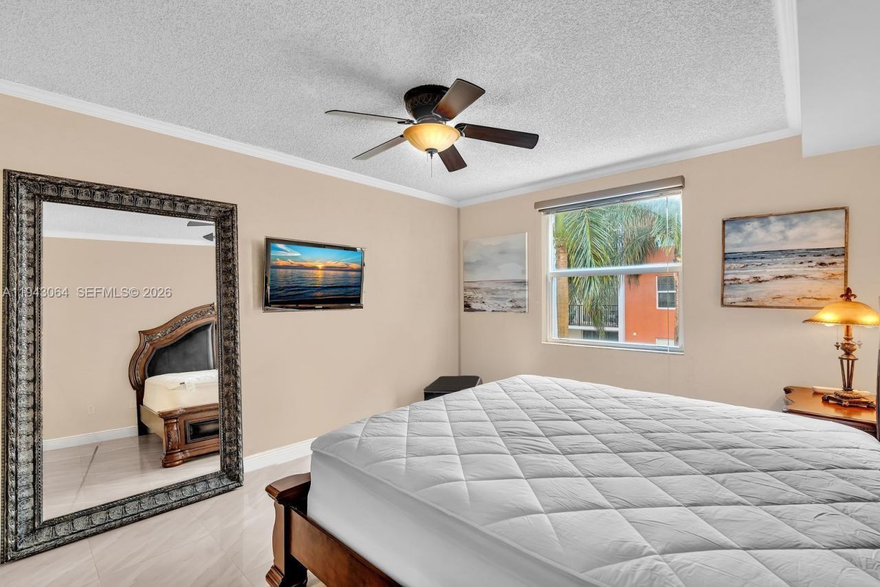 17100 N Bay Rd, Unit 1418, Sunny Isles Beach, FL 33160 Photo