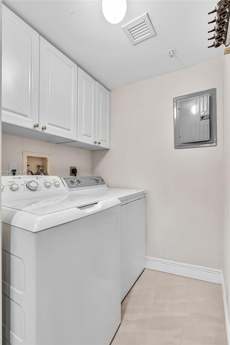 17100 N Bay Rd, Unit 1418, Sunny Isles Beach, FL 33160 Photo