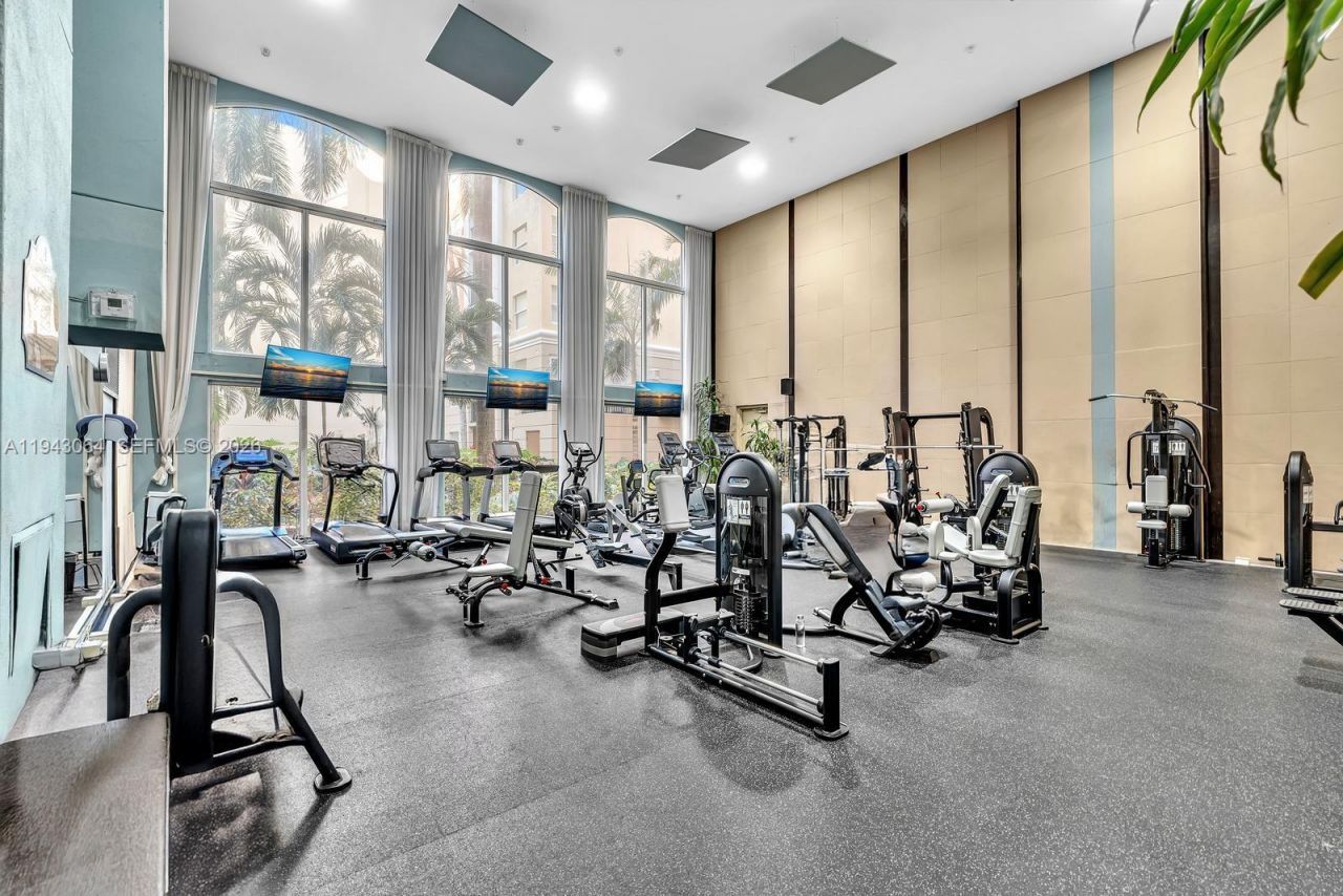 17100 N Bay Rd, Unit 1418, Sunny Isles Beach, FL 33160 Photo