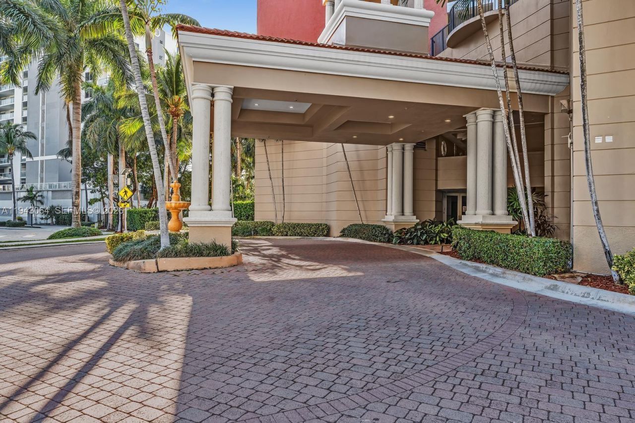 17100 N Bay Rd, Unit 1418, Sunny Isles Beach, FL 33160 Photo