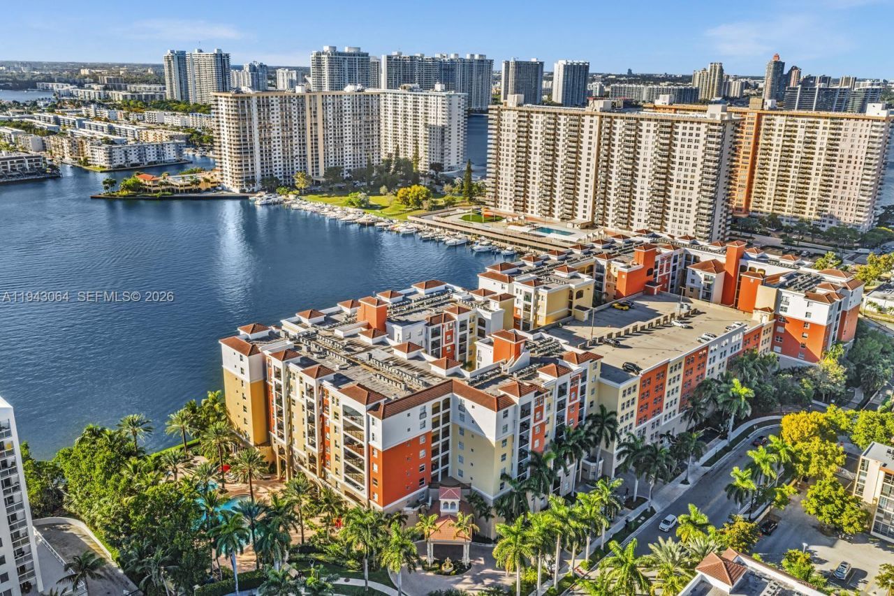 17100 N Bay Rd, Unit 1418, Sunny Isles Beach, FL 33160 Photo