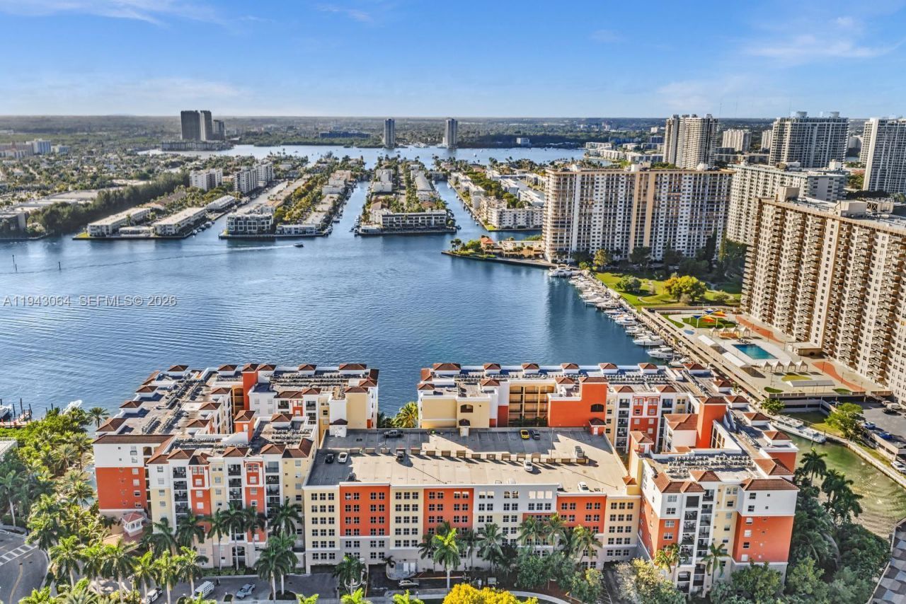 17100 N Bay Rd, Unit 1418, Sunny Isles Beach, FL 33160 Photo