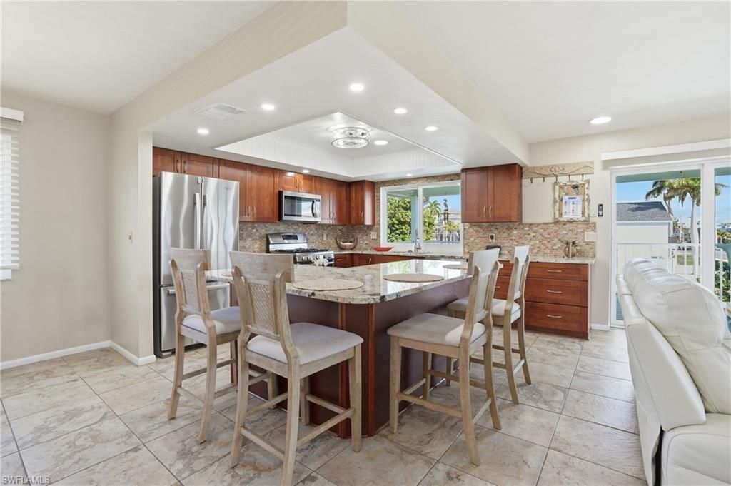 170 Redfish Rd, Fort Myers Beach, FL 33931 Photo