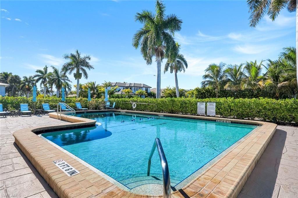 4200 Belair Ln, Unit 316, Naples, FL 34103 Photo
