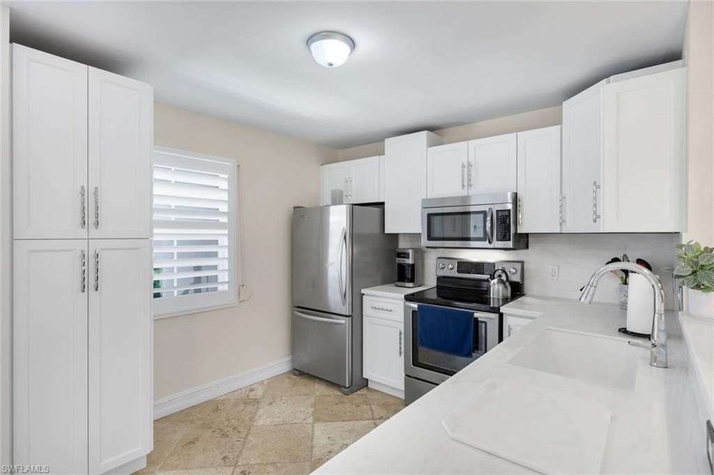 4200 Belair Ln, Unit 316, Naples, FL 34103 Photo