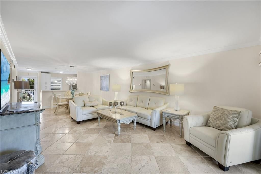 4200 Belair Ln, Unit 316, Naples, FL 34103 Photo