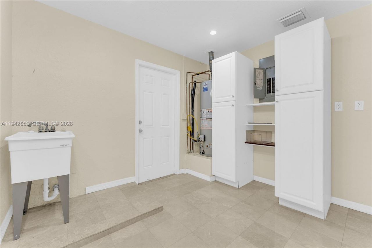 601 N 44th Ave, Hollywood, FL 33021 Photo