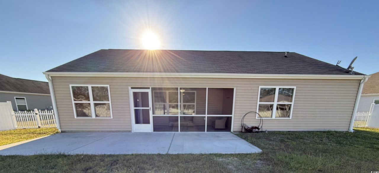 462 Quinta St. Photo 5