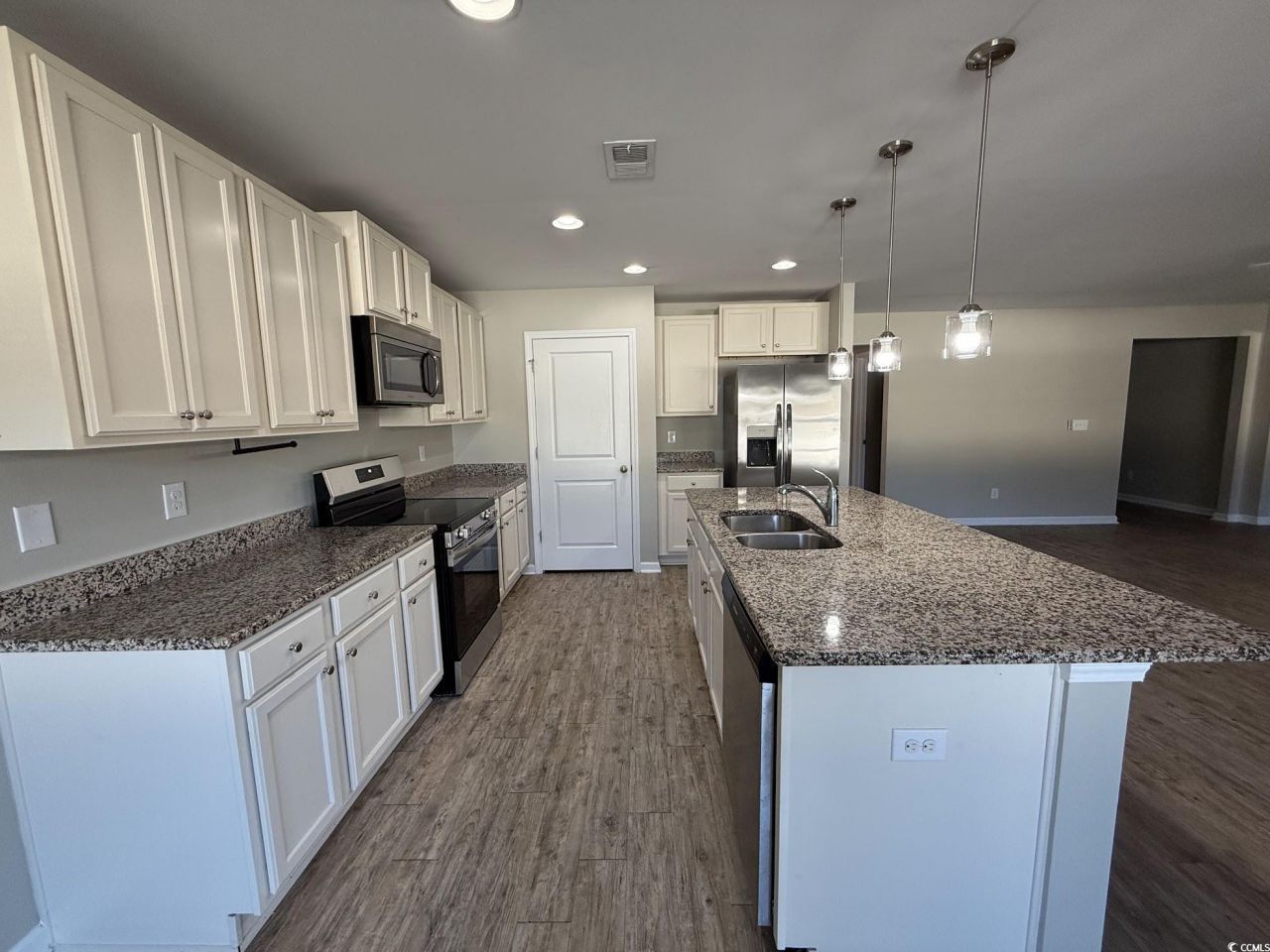 462 Quinta St. Photo 8