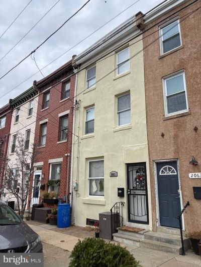 2061 E Hagert Street, Philadelphia, PA 19125 Main Photo