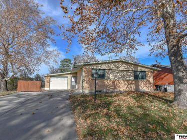7000 S Wedgewood Drive, Lincoln, NE 68510