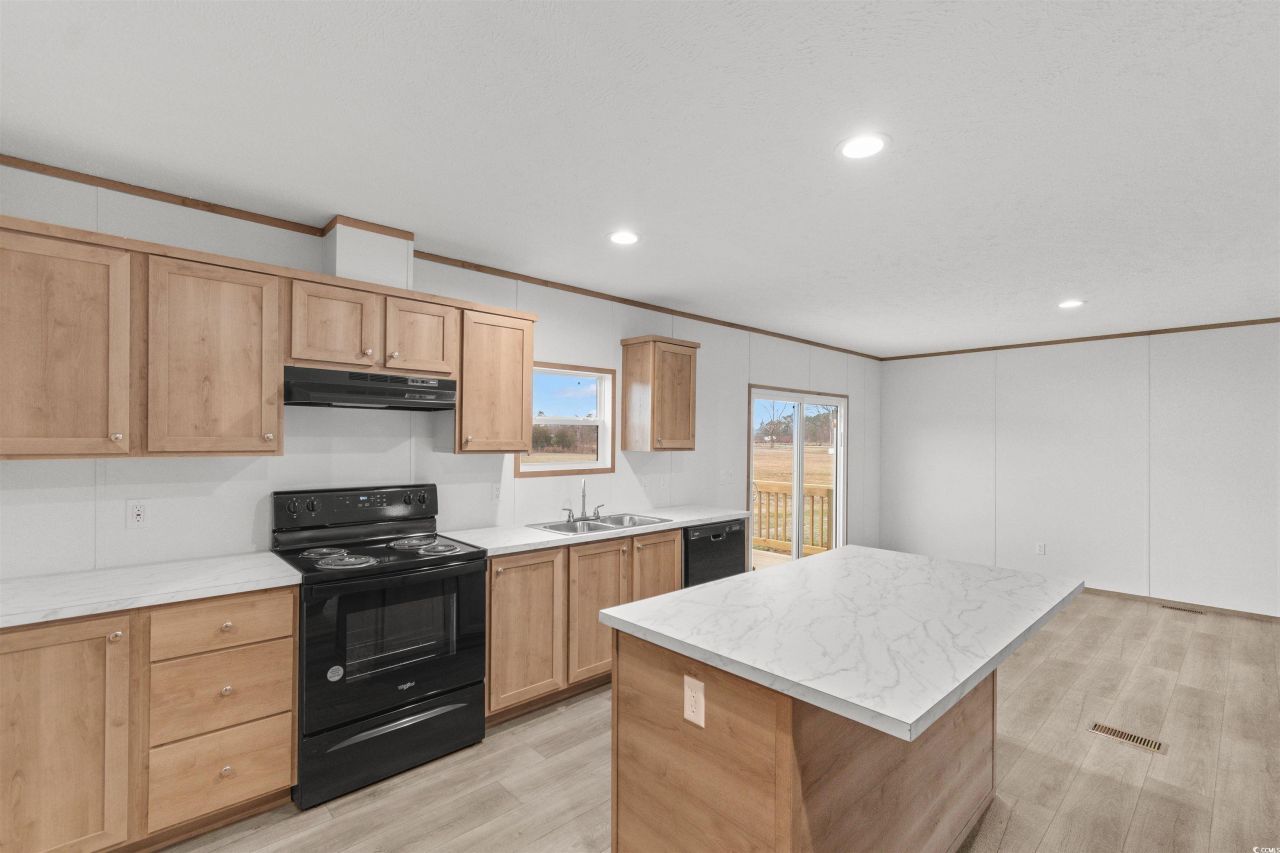 6613 Strickland Rd. Photo 10