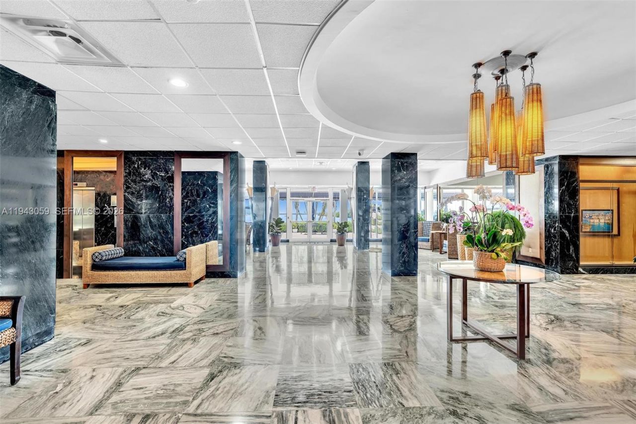 500 Bayview Dr, Unit 228, Sunny Isles Beach, FL 33160 Photo