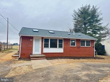 110 N MADISON STREET, MIDDLEBURG, VA 20117