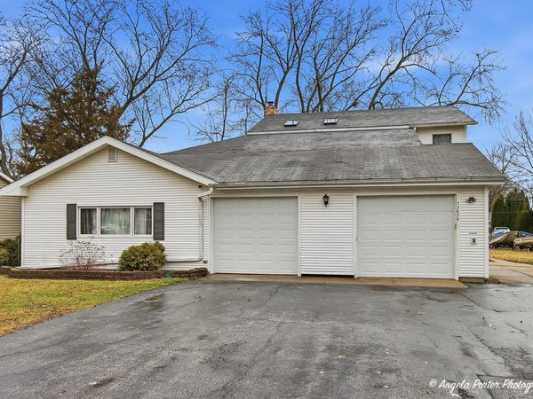 33639 N Greentree Road, Grayslake, IL 60030