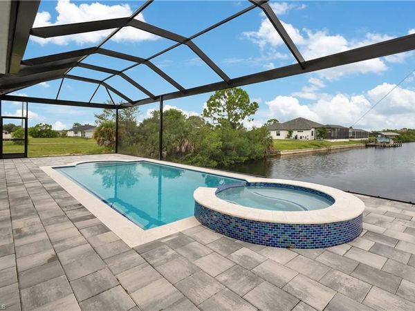 4009 Jacaranda PKWY W, CAPE CORAL, FL 33993