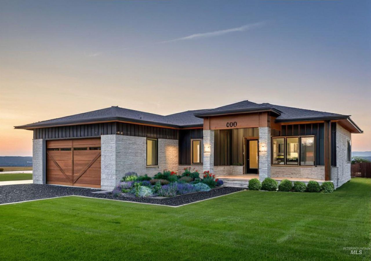 550 Oxford St, Burley, ID 83318 Main Photo