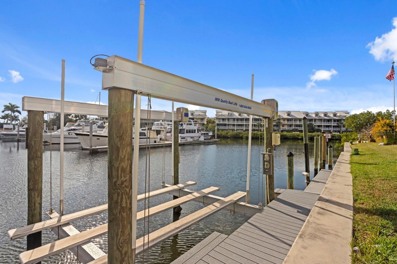 3036 Christophers Watch Lane, Ruskin, FL 33570 Photo