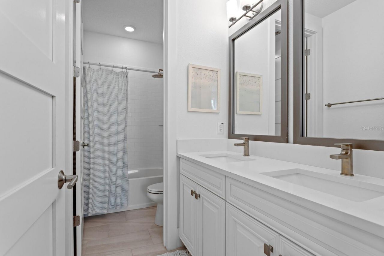 3036 Christophers Watch Lane, Ruskin, FL 33570 Photo