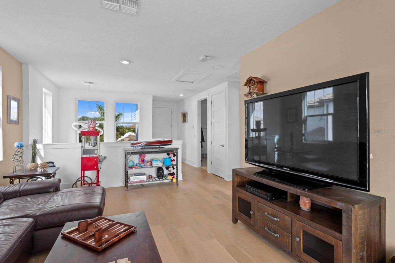 3036 Christophers Watch Lane, Ruskin, FL 33570 Photo