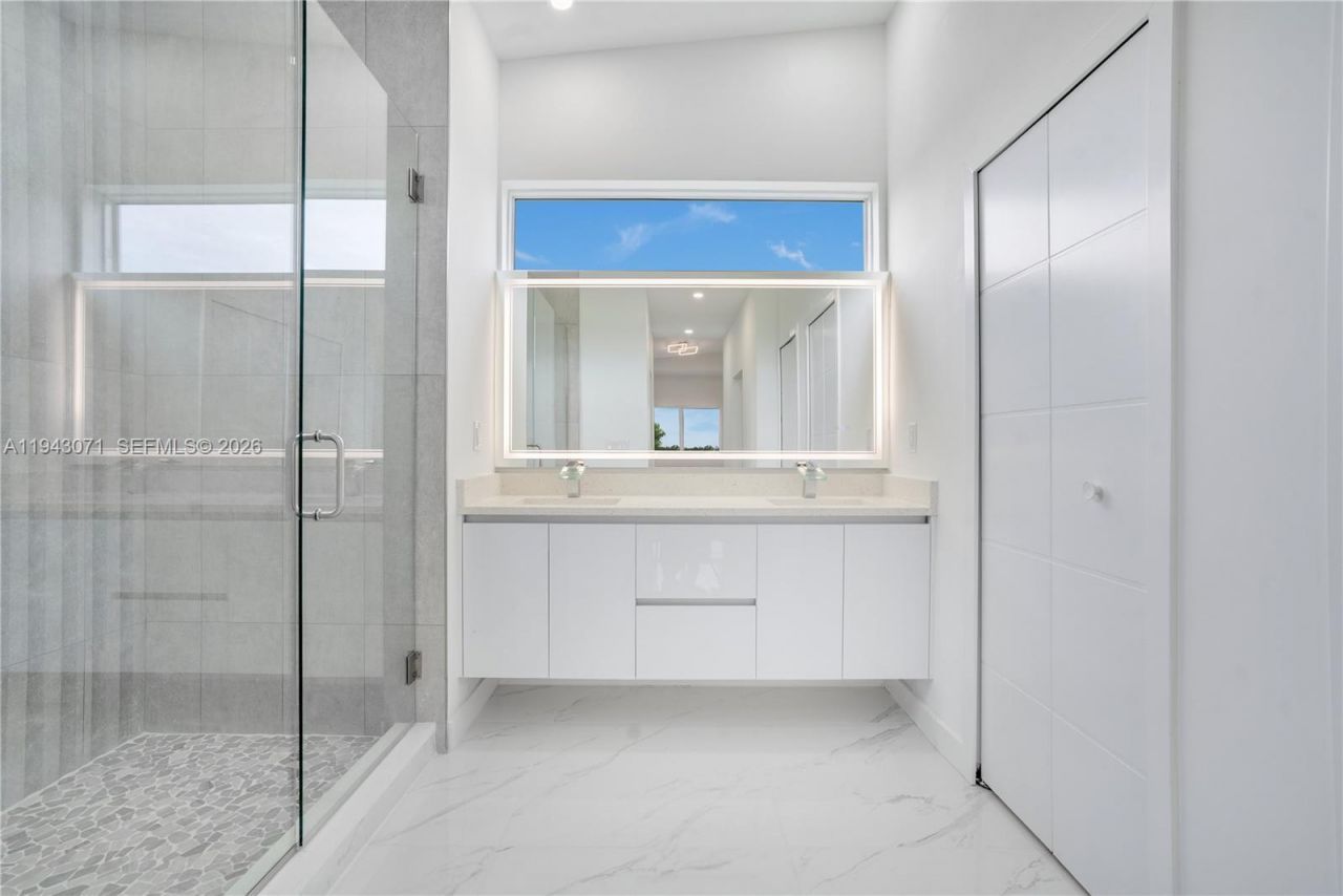 4009 W Jacaranda Pkwy , Cape Coral, FL 33993 Photo