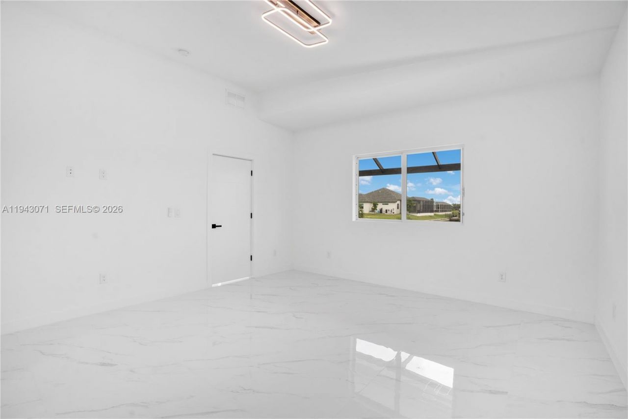 4009 W Jacaranda Pkwy , Cape Coral, FL 33993 Photo