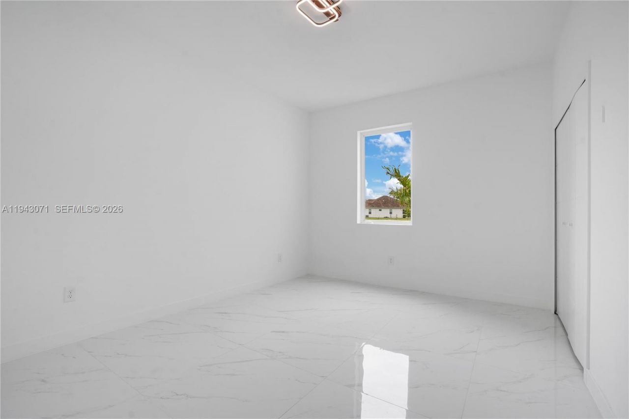 4009 W Jacaranda Pkwy , Cape Coral, FL 33993 Photo