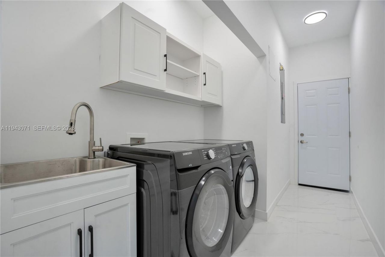 4009 W Jacaranda Pkwy , Cape Coral, FL 33993 Photo