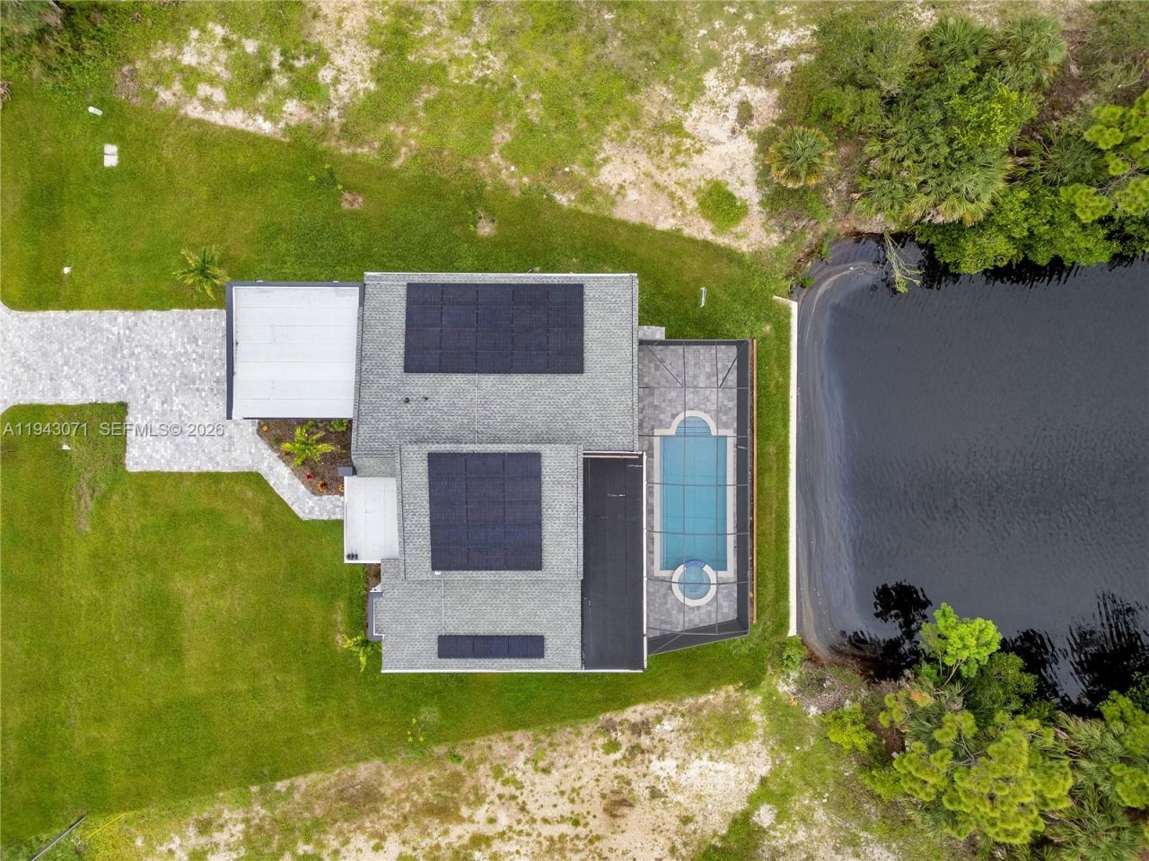 4009 W Jacaranda Pkwy , Cape Coral, FL 33993 Photo