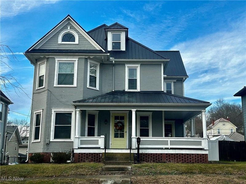 209 Oakwood Avenue, Marietta, OH 45750 Photo 1