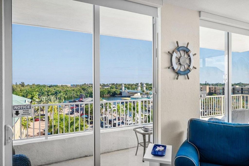 625 Casa Loma Boulevard, Unit 602, Boynton Beach, FL 33435 Photo