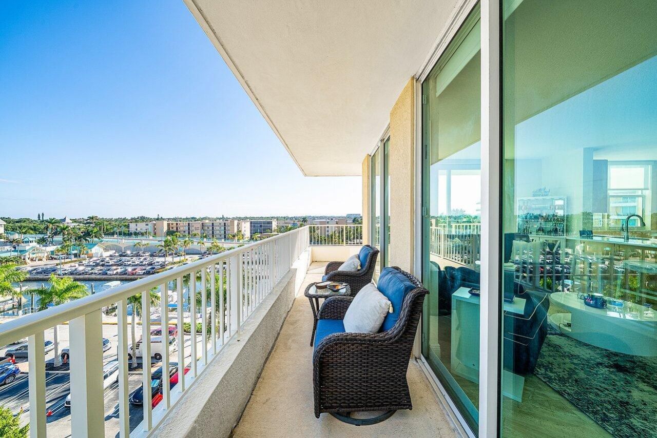 625 Casa Loma Boulevard, Unit 602, Boynton Beach, FL 33435 Photo