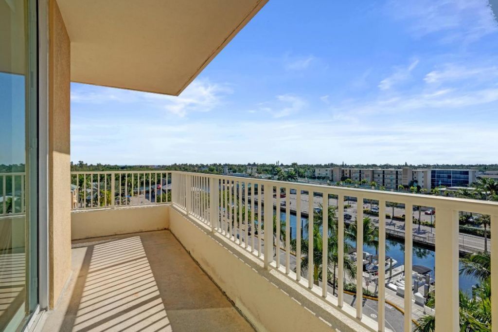 625 Casa Loma Boulevard, Unit 602, Boynton Beach, FL 33435 Photo