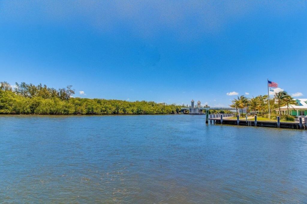 625 Casa Loma Boulevard, Unit 602, Boynton Beach, FL 33435 Photo