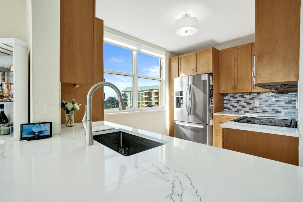 625 Casa Loma Boulevard, Unit 602, Boynton Beach, FL 33435 Photo