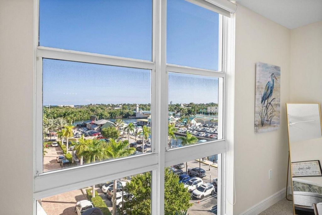 625 Casa Loma Boulevard, Unit 602, Boynton Beach, FL 33435 Photo