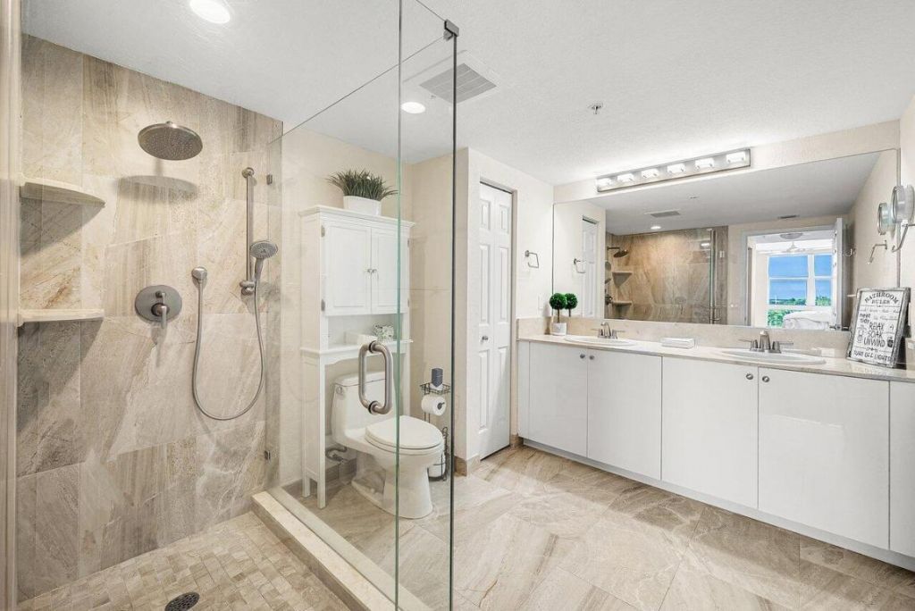 625 Casa Loma Boulevard, Unit 602, Boynton Beach, FL 33435 Photo