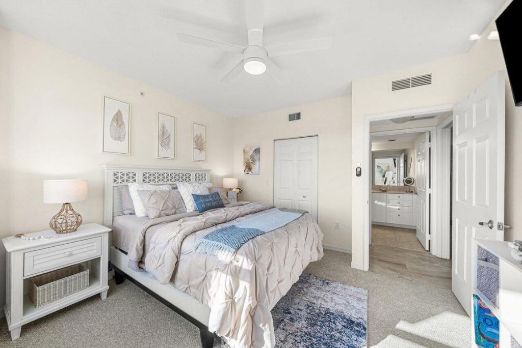 625 Casa Loma Boulevard, Unit 602, Boynton Beach, FL 33435 Photo