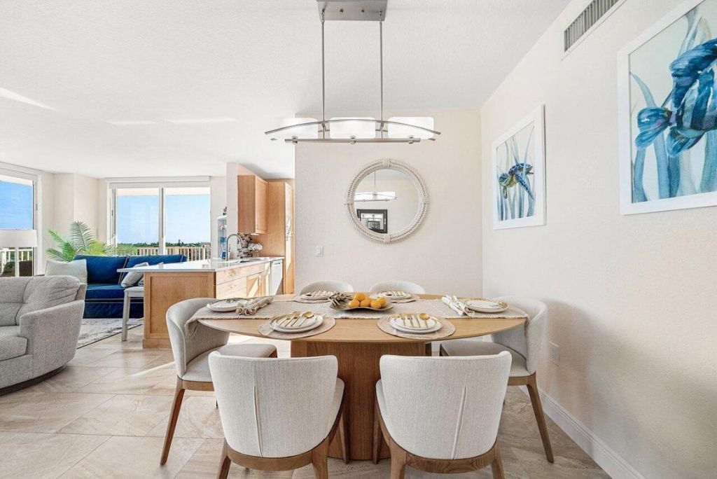 625 Casa Loma Boulevard, Unit 602, Boynton Beach, FL 33435 Photo