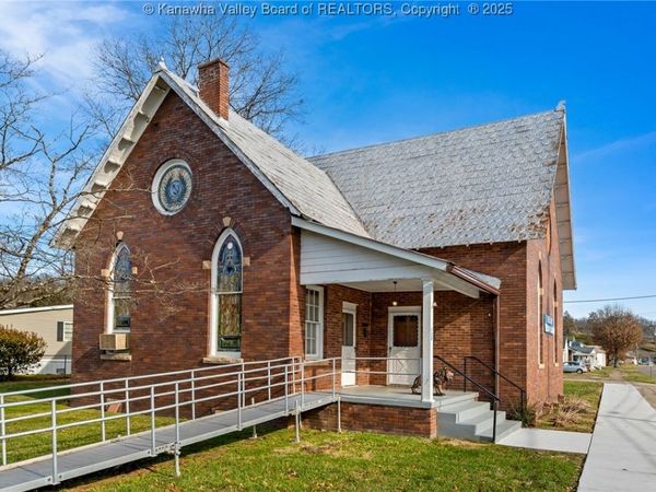 729 Mason Street, Milton, WV 25541