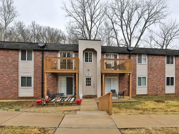 2800 Black Forest Drive, Unit C, Oakville, MO 63129