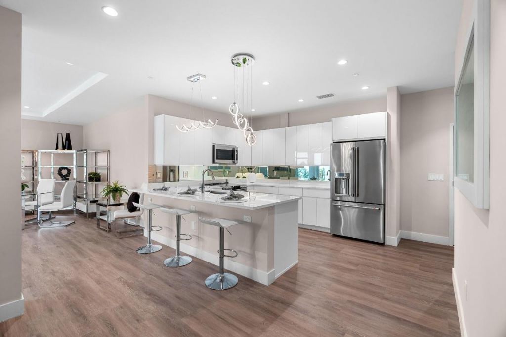 41 SW Seminole Street, Unit 310, Stuart, FL 34994 Photo