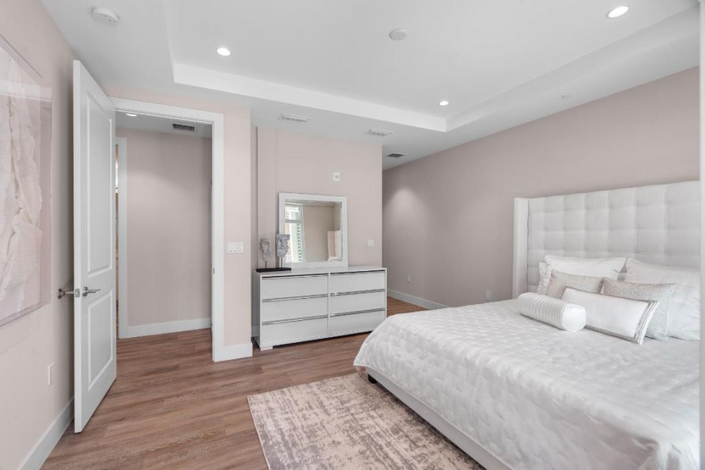 41 SW Seminole Street, Unit 310, Stuart, FL 34994 Photo