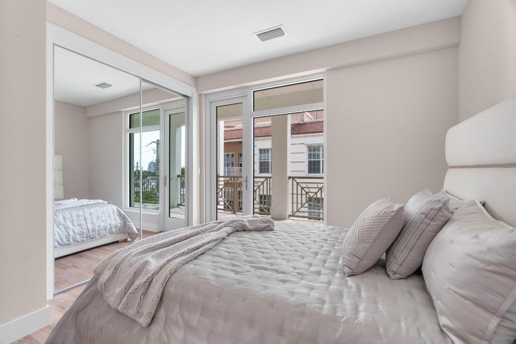 41 SW Seminole Street, Unit 310, Stuart, FL 34994 Photo