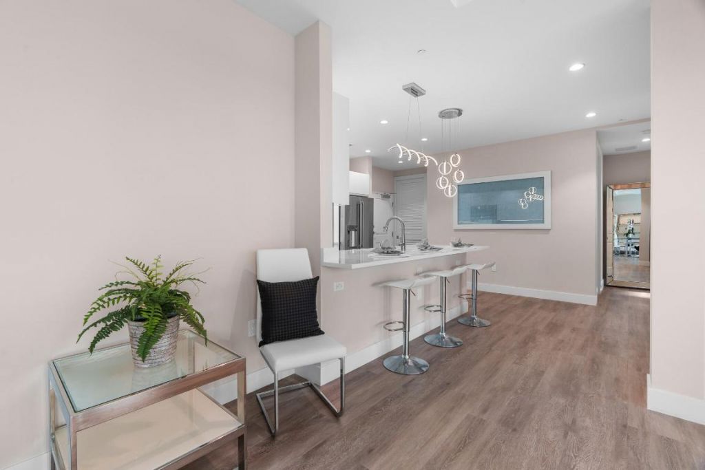 41 SW Seminole Street, Unit 310, Stuart, FL 34994 Photo