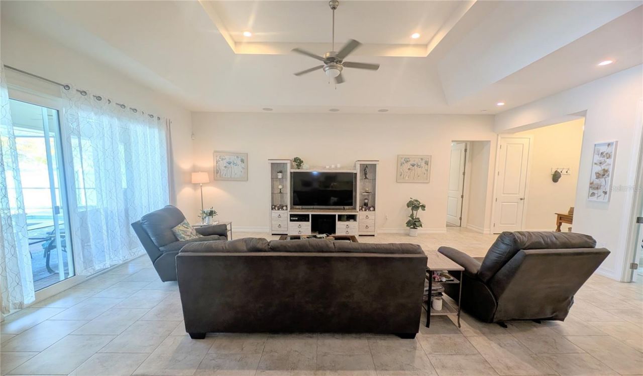 2988 Breezy Meadows Drive, Clearwater, FL 33760 Photo