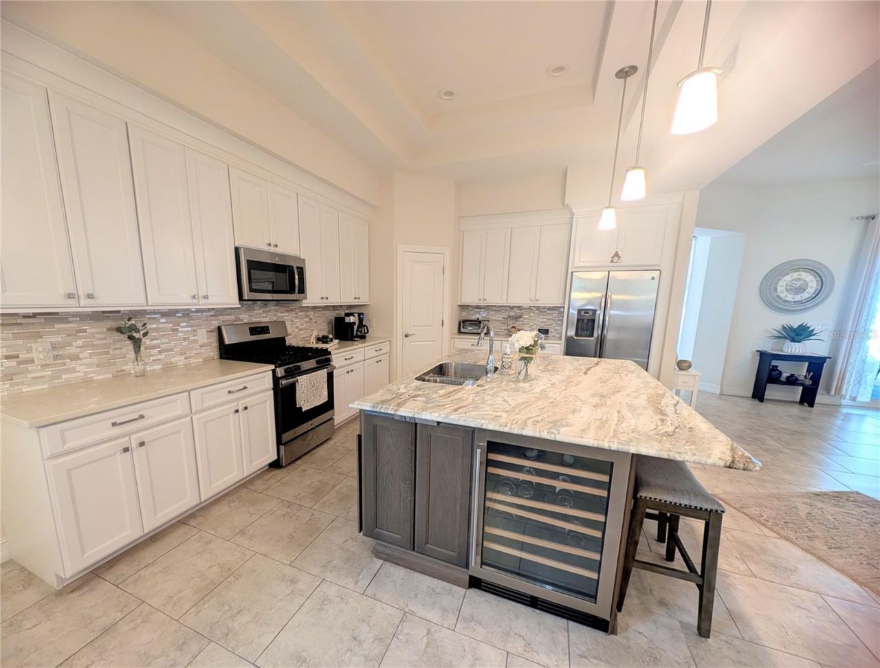 2988 Breezy Meadows Drive, Clearwater, FL 33760 Photo