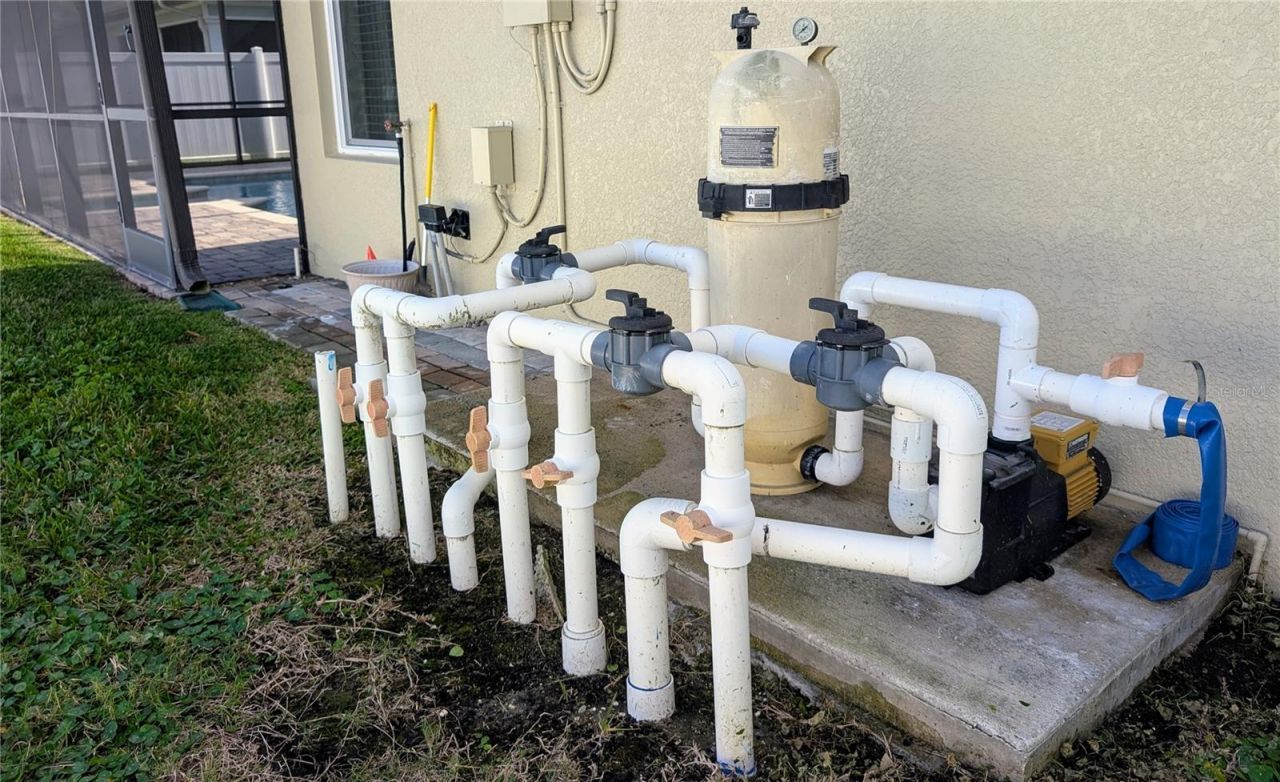 2988 Breezy Meadows Drive, Clearwater, FL 33760 Photo