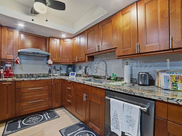 4290 NW 45th Terrace, Lauderdale Lakes, FL 33319