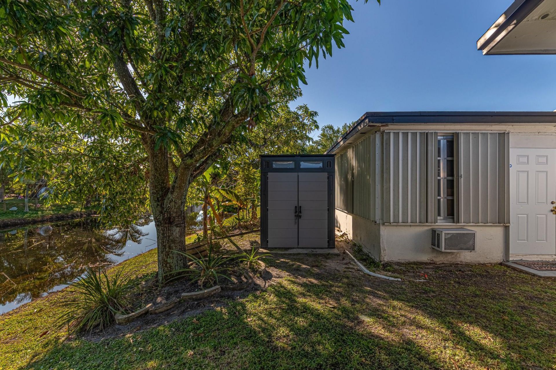 4290 NW 45th Terrace, Lauderdale Lakes, FL 33319 Photo